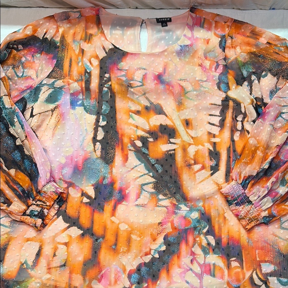 Torrid Abstract Clip Dot Chiffon Blouse Size 4 Orange Pink Tiered Balloon Sleeve